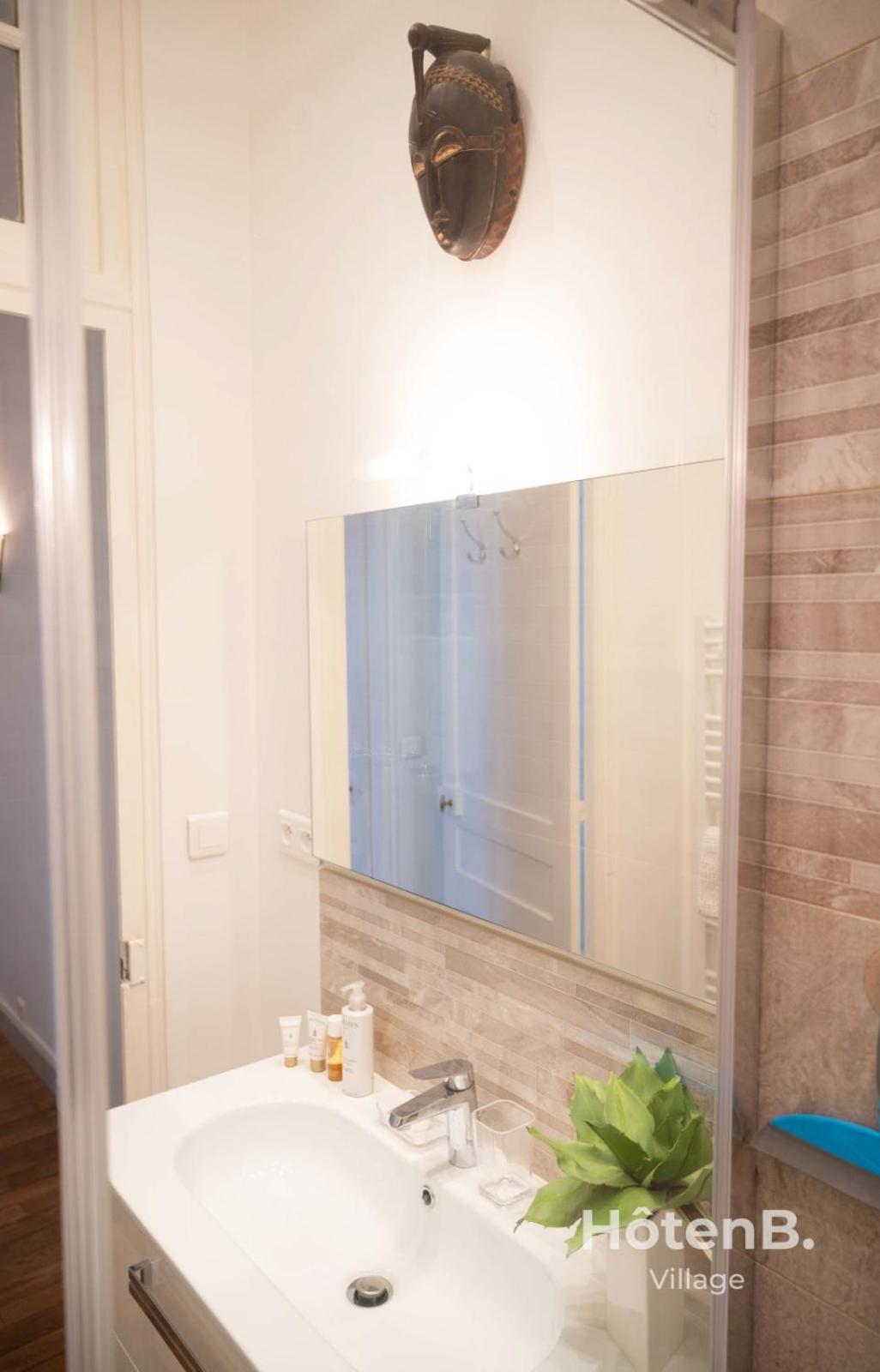 "Les Effrontes" Louis Blanc Charming Apartment Лимож Екстериор снимка