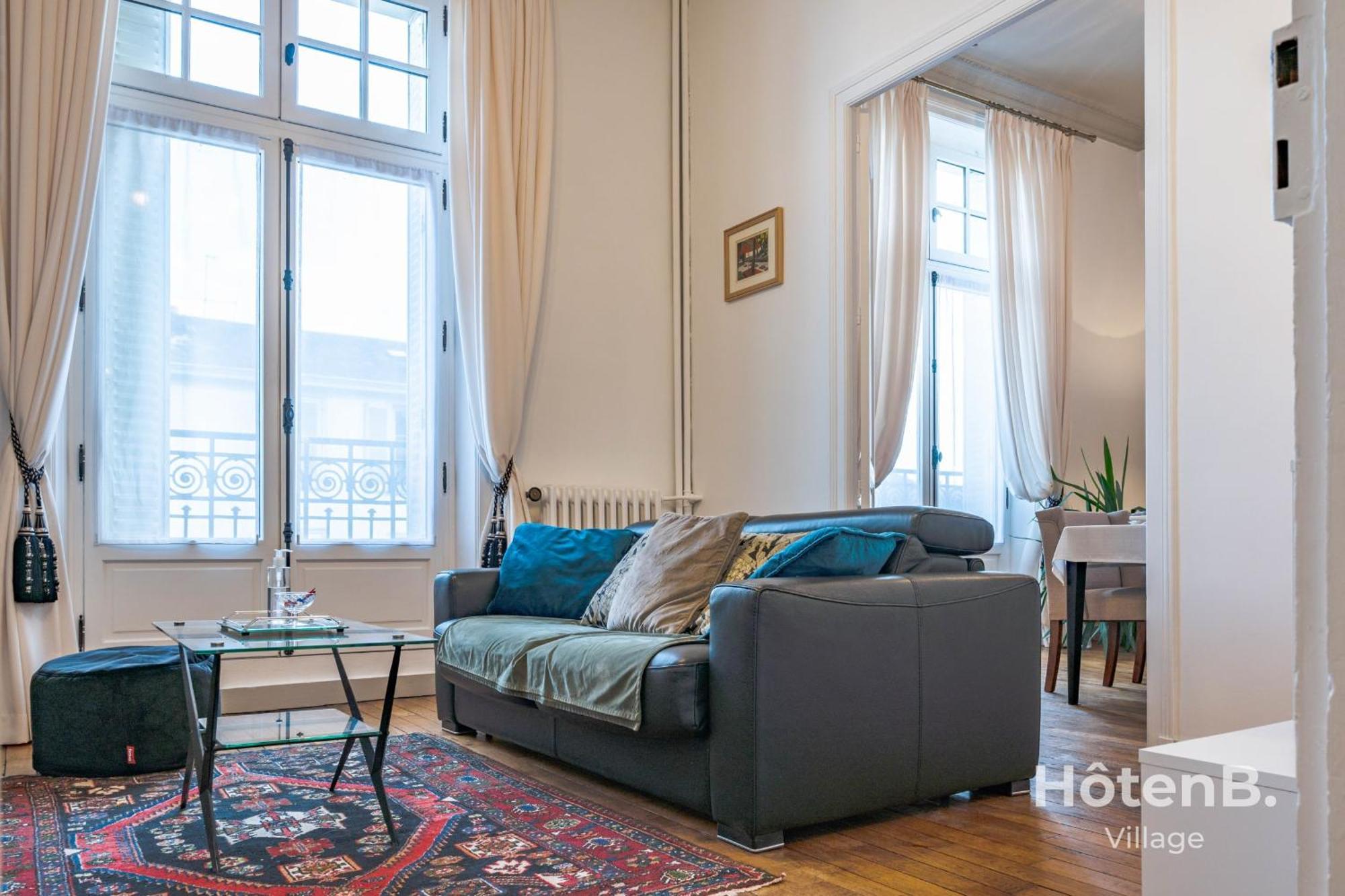 "Les Effrontes" Louis Blanc Charming Apartment Лимож Екстериор снимка