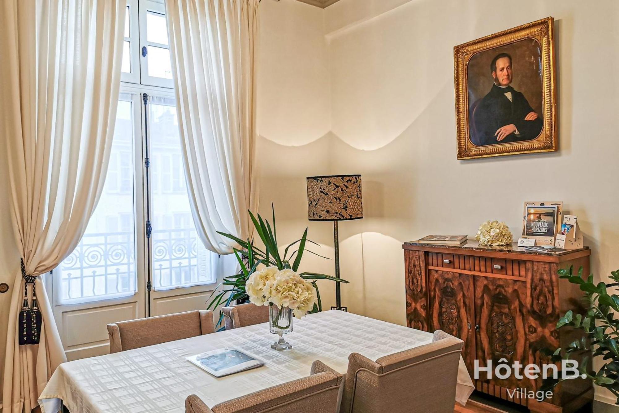 "Les Effrontes" Louis Blanc Charming Apartment Лимож Екстериор снимка
