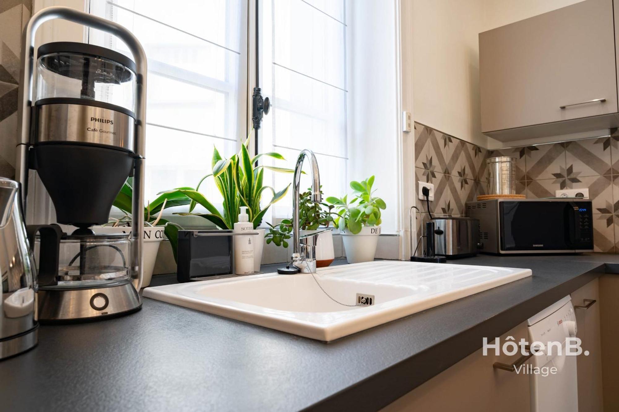 "Les Effrontes" Louis Blanc Charming Apartment Лимож Екстериор снимка
