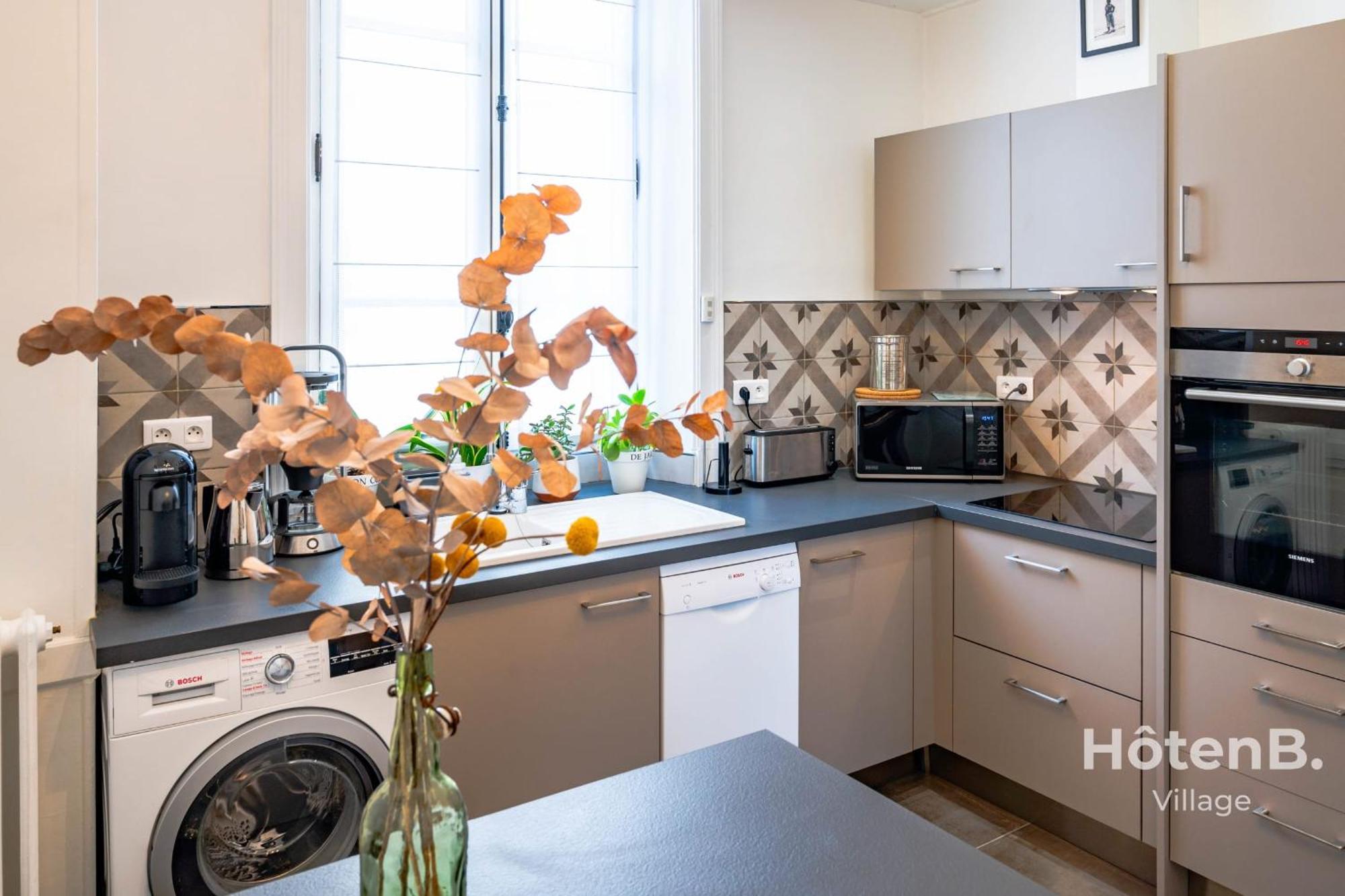 "Les Effrontes" Louis Blanc Charming Apartment Лимож Екстериор снимка